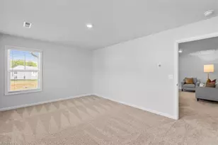 1010 Henson Park Dr, Greensboro, NC 27455 - Photo 34