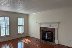 3219 Overlook Ct, Burlington, NC 27215 - Photo 2