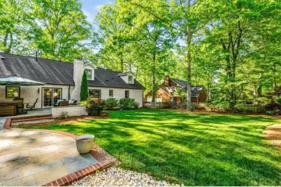 312 Willoughby Boulevard, Greensboro, NC 27408 - Photo 34