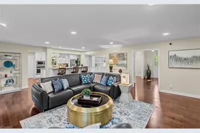 312 Willoughby Boulevard, Greensboro, NC 27408 - Photo 6