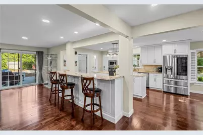 312 Willoughby Boulevard, Greensboro, NC 27408 - Photo 10