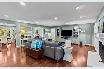 312 Willoughby Boulevard, Greensboro, NC 27408 - Photo 16