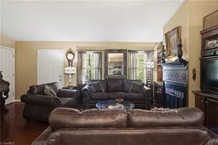 8502 Birchdale Dr, Greensboro, NC 27455 - Photo 10