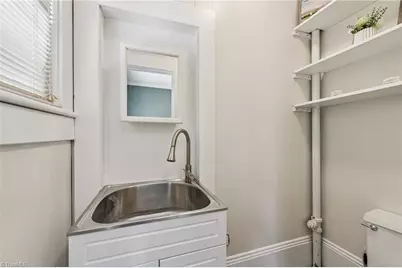 213 Westover Terrace, Greensboro, NC 27403 - Photo 14