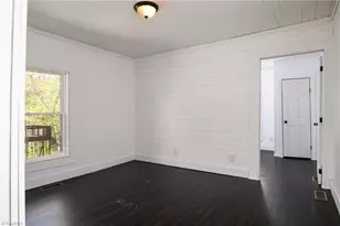 17 Hackney St, Lexington, NC 27292 - Photo 12