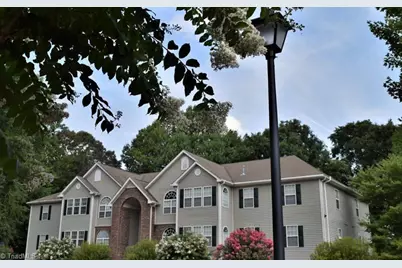 722 Scholastic Court, Winston-Salem, NC 27106 - Photo 2