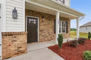 105 Tally Mdw Ct, Lexington, NC 27295 - Photo 2
