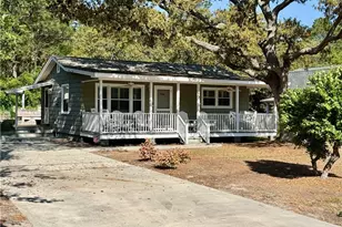 2753 Ocean View Ave, Supply, NC 28462 - Photo 2