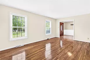 3903 Oakcliffe Rd, Greensboro, NC 27406 - Photo 6