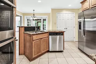 3903 Oakcliffe Rd, Greensboro, NC 27406 - Photo 12