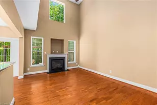 211 Channel Cove Ct, Jamestown, NC 27282 - Photo 10