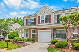 211 Channel Cove Ct, Jamestown, NC 27282 - Photo 2
