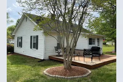 313 W Monroe Street, Mayodan, NC 27027 - Photo 6