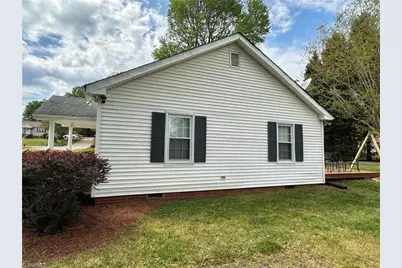 313 W Monroe Street, Mayodan, NC 27027 - Photo 10