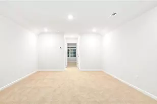 204 Mary Montrose Blvd, Jamestown, NC 27282 - Photo 14