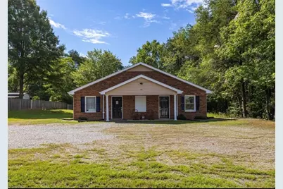 301 W Main Street, Stoneville, NC 27048 - Photo 1