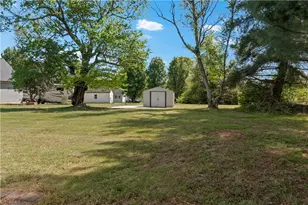 212 Main Street E, Cleveland, NC 27013 - Photo 8