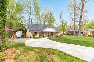704 Archdale Dr, Lexington, NC 27292 - Photo 2
