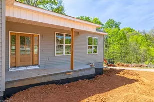 326 College St, Rural Hall, NC 27045 - Photo 4