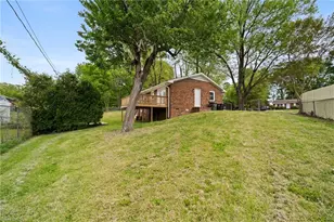 4 Carpenter Ct, Greensboro, NC 27403 - Photo 32