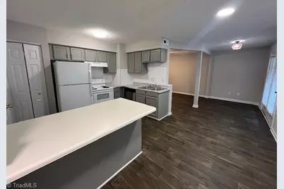 2909 Spring Garden Street, Greensboro, NC 27403 - Photo 4