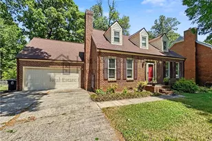 6104 Lindley Woods Dr, Greensboro, NC 27410 - Photo 2