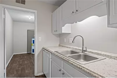 2240 Sunderland Road, Winston-Salem, NC 27103 - Photo 6