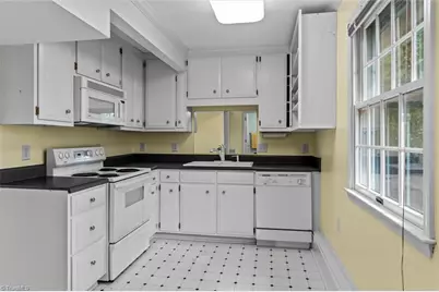 737 Hertford Road, Winston-Salem, NC 27104 - Photo 38