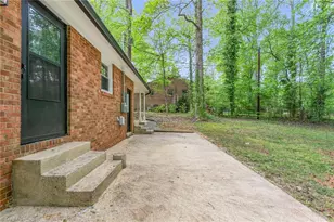 4605 Southall Dr, Greensboro, NC 27406 - Photo 22