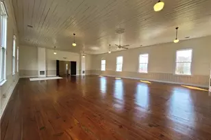 106 N Key St, Pilot Mountain, NC 27041 - Photo 12