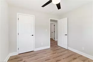1015 Tabor St, High Point, NC 27262 - Photo 18