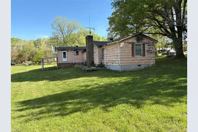 1018 Person Street, Eden, NC 27288 - Photo 2