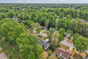 3987 Cherry Tree Dr, Greensboro, NC 27405 - Photo 40