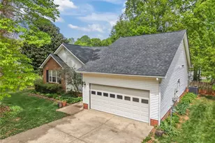 3987 Cherry Tree Dr, Greensboro, NC 27405 - Photo 34