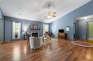 3987 Cherry Tree Dr, Greensboro, NC 27405 - Photo 8
