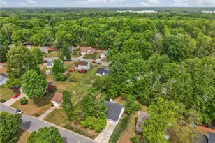 3987 Cherry Tree Dr, Greensboro, NC 27405 - Photo 38