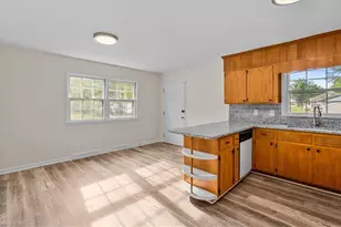 2101 Carpenter St, Greensboro, NC 27403 - Photo 6