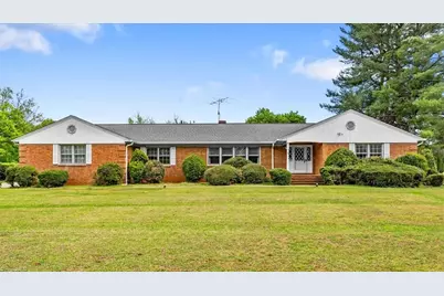 508 Stage Coach Court, Greensboro, NC 27409 - Photo 2