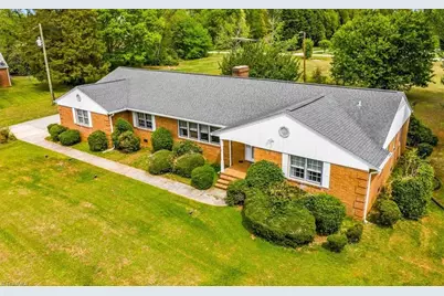 508 Stage Coach Court, Greensboro, NC 27409 - Photo 36