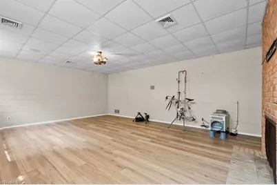 508 Stage Coach Court, Greensboro, NC 27409 - Photo 26