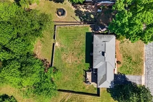 210 Pinedale Dr, Reidsville, NC 27320 - Photo 4