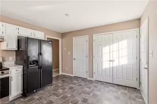 24 Stoney Point Ct, Thomasville, NC 27360 - Photo 14