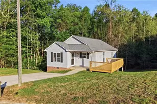 24 Stoney Point Ct, Thomasville, NC 27360 - Photo 16