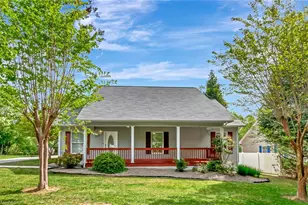 506 S Spruce St, Wilkesboro, NC 28697 - Photo 2