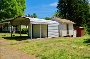 793 Wolf Island Rd, Reidsville, NC 27320 - Photo 20