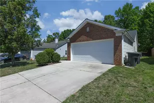 4704 Sedgelane Dr, Greensboro, NC 27407 - Photo 2