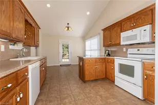 164 Mahogany Ct, Wilkesboro, NC 28697 - Photo 20
