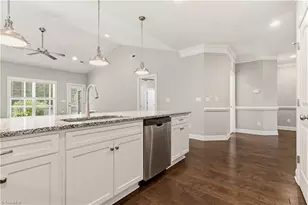 901 Kinloch Dr, Winston-Salem, NC 27107 - Photo 10