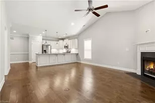 901 Kinloch Dr, Winston-Salem, NC 27107 - Photo 10