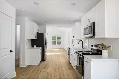 140 Calvin Street, High Point, NC 27262 - Photo 8